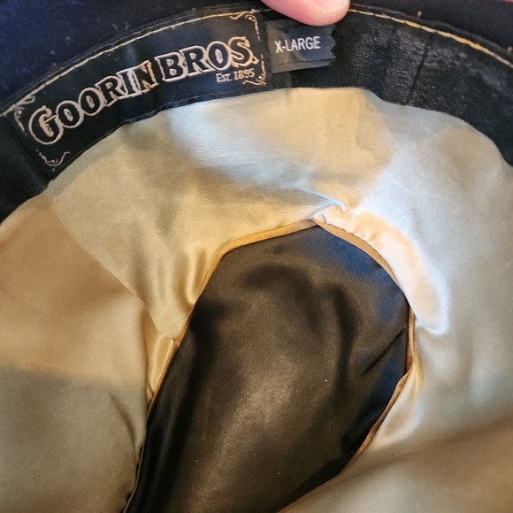 Stylish Wool Navy Fedora with Brown Band By Goorin Brothers XL - Picture 6 of 6